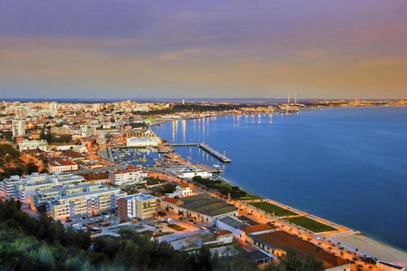 Apartamento Situado No Centro Historico Da Cidade Сетубал Екстериор снимка